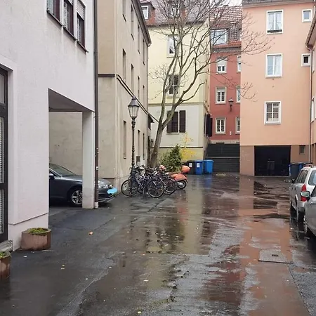 Modernes Im Herzen Von Wurzburg